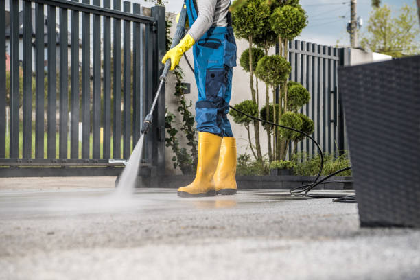 Best Sidewalk Pressure Washing  in Stockdale, TX